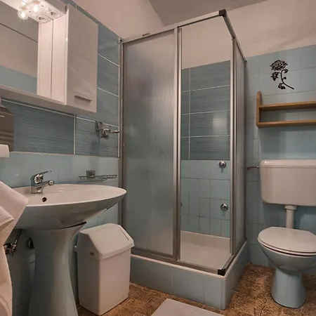 Bed & Breakfast Pansion Tramontana Medulin