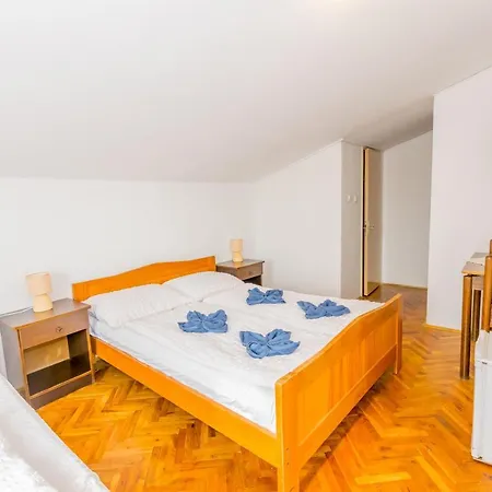 Pansion Tramontana 3*